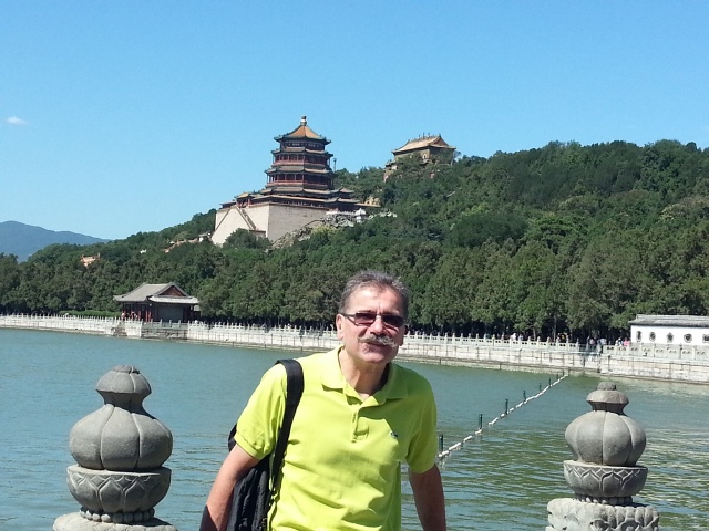 �Ϻ�������չMICONEX,�U�͈@